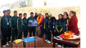 समता स्कुललाई कम्प्युटर हस्तान्तरण