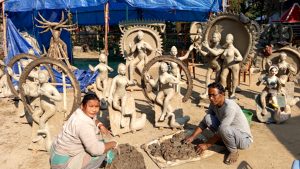 माटोबाट मूर्ति बनाउने परम्परागत पेसा सङ्कटमा