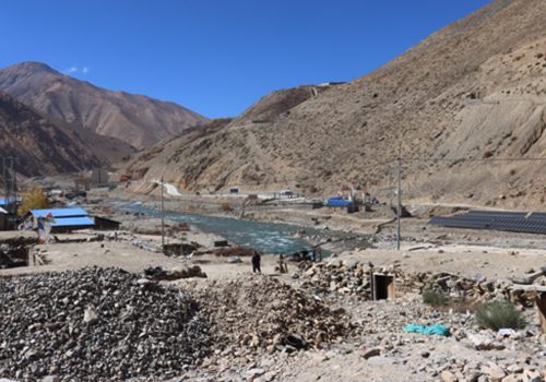 अत्यधिक चिसो बढेपछि यारी भन्सार कार्यालय तीनमहिनाका लागि बन्द