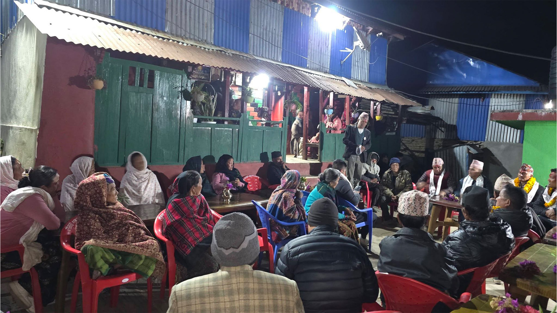 धादिङ-२ मा कांग्रेसको ‘डोर-टू-डोर’ अभियान: बस्ती-बस्ती पुग्दै धमला